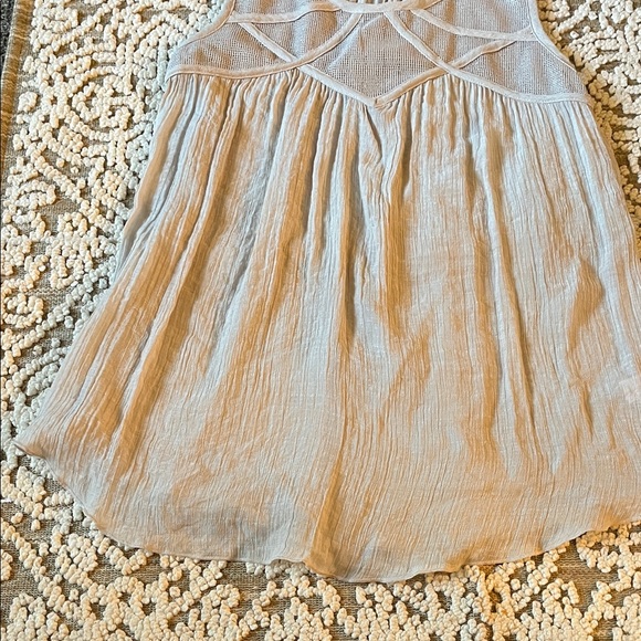 Spense Beige Sleeveless Blouse - Picture 4 of 5